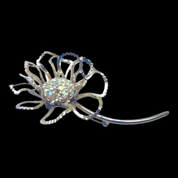 Sarah Coventry Flower Floral Brooch Pin and Earrings Vintage Jewelry Set - Picture 4 of 10